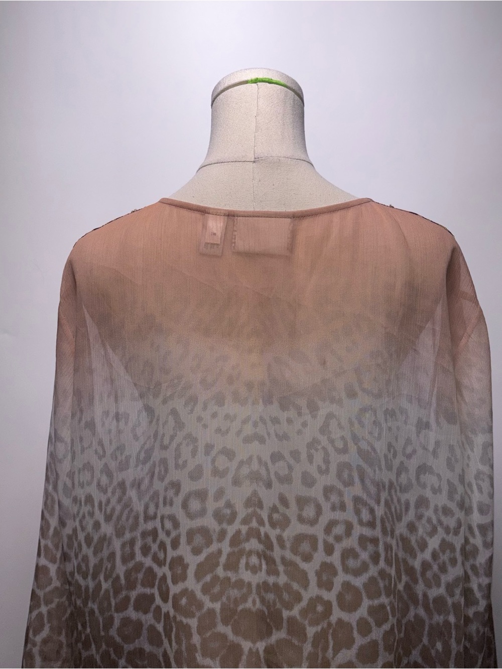 Chico's Animal Print Sequin Top Size 3 = XL - Picture 5 of 9